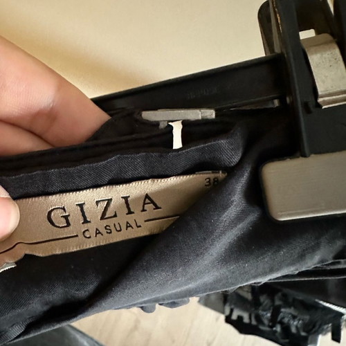 Gizia skirt new size M 38 black with side straps