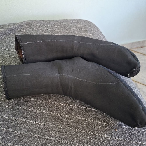 Pathos Large Diving Socks like new, elastic neoprene