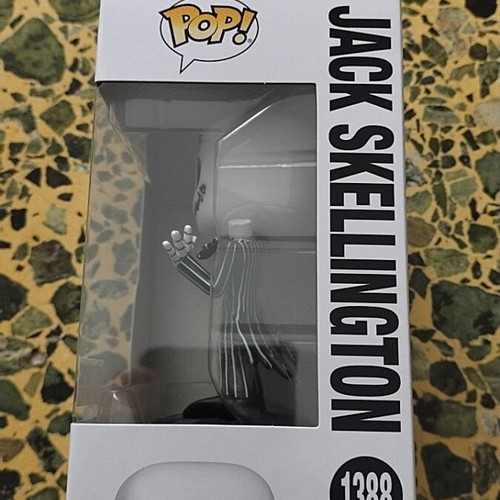 Funko Pop Disney Jack Skellington 1388 Hot Topic Exclusive new