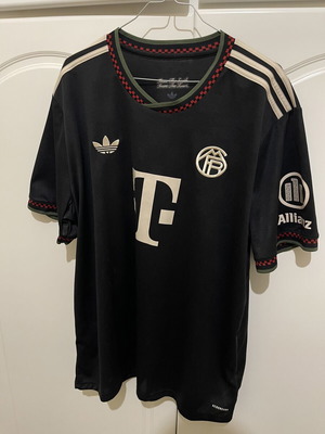 Adidas Bayern Munich 2025/2026 3rd Jersey γνήσιο, καινούργιο, XXL