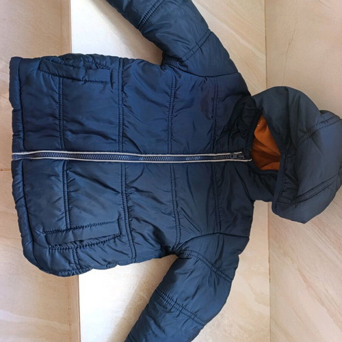 Boys' clothing set like new, jacket, sleeping bag, sweatshirts 3-4 years