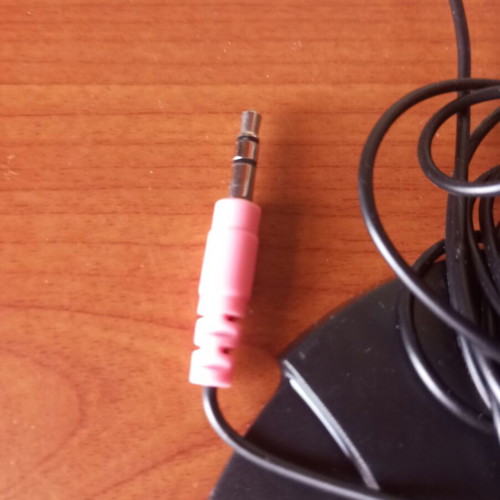 Trust desktop microphone like new