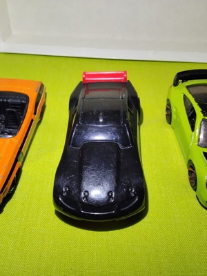 Hot Wheels употребявани, Chevrolet Corvette C6R 2013, Playground Barrakuda, Porsche 911
