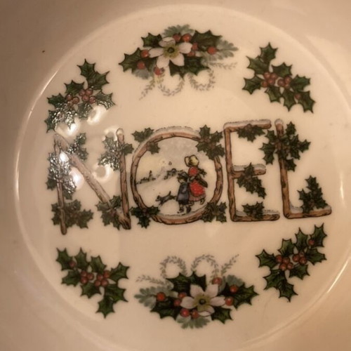 Kaiser Christmas porcelain set like new, 3 pieces