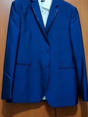 Groom suit Large blue, worn once with jacket, vest, shirt, pants, 2 ties and bow tie