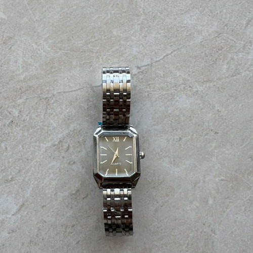 Women's watch new, silver