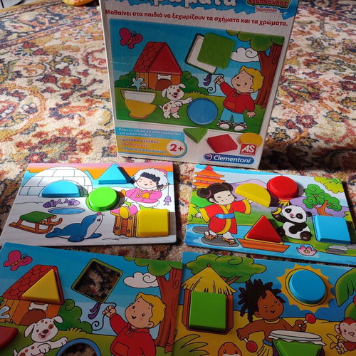 Educational board game Shapes & Colors used for children from 2 years old