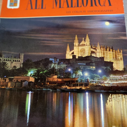 Vintage travel albums used, pack of 2 books "All Mallorca" and "All Cordoba"