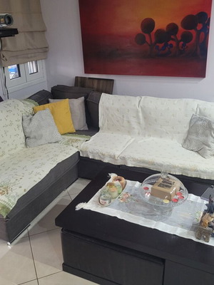 Corner sofa 3-seater with 2-seater 2m x 3.40m like new, minor armrest repair