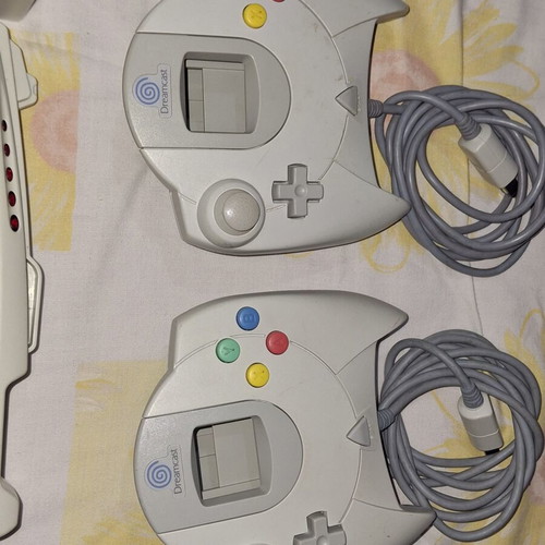 Dreamcast controllers like new, collectible set