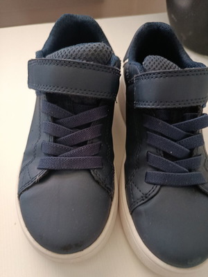 Geox sneakers boy size 30 like new, blue
