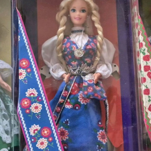 Barbie of the World Norway new, opened box