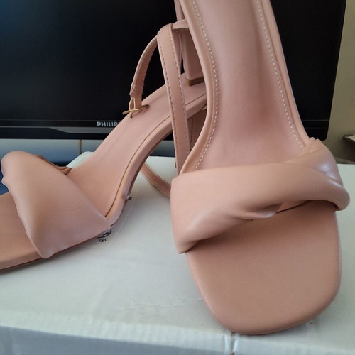 Mohito pink sandals with 9 cm heels like new, size 38