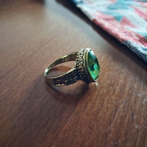 Ring with peridot olivine new, silver plated metal, vintage style