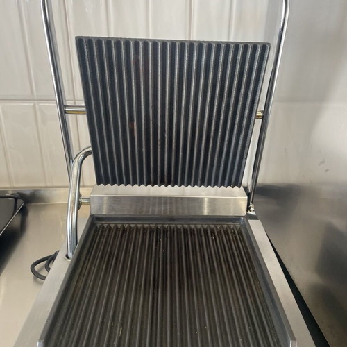 Professional Panini Grill with Cast Iron Plates new