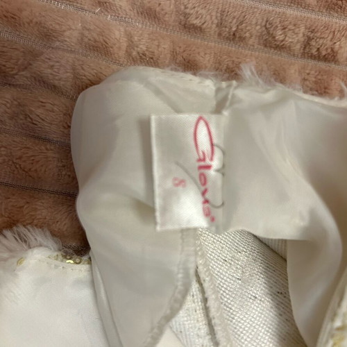 Children's dress white like new with gold details for 8 years old