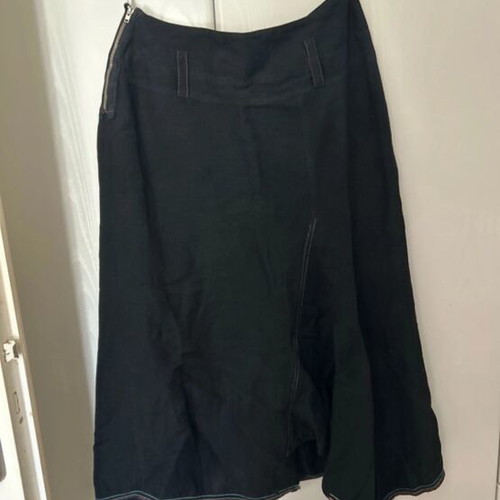 Black asymmetrical women's skirt like new, size M