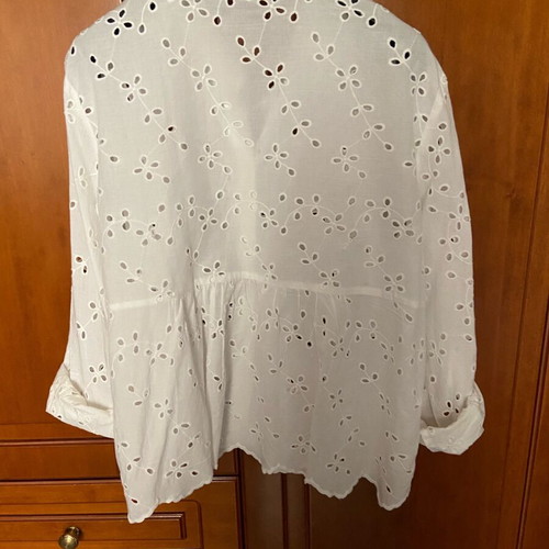 Zara shirt like new, size M