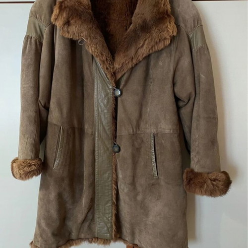 Vintage brown coat used, warm and soft