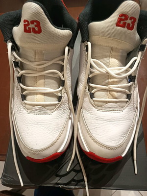 Αθλητικά παπούτσια Nike Air Max Aura 3 μεταχειρισμένα No. 41 μαύρο και άσπρο