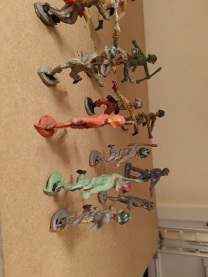 Soldier figures used, set of 11, 5 cm
