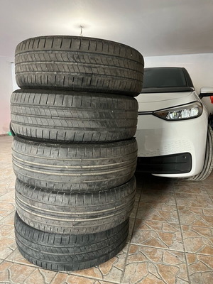 Tires 215/55/R18 Goodyear and Bridgestone used
