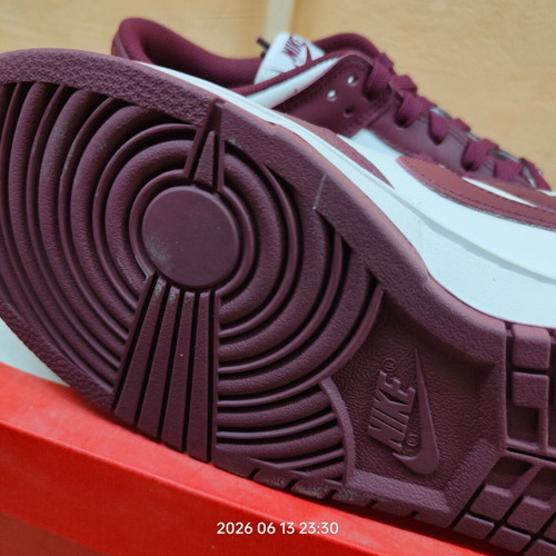 Nike Dunk Low size 44 new, Sail/Dark Beetroot-Cashmere