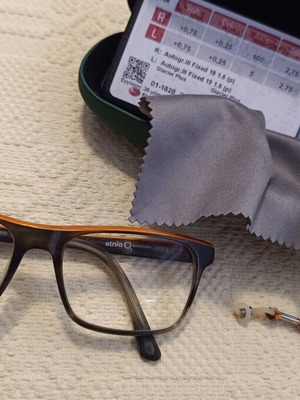 Etnia Barcelona Ontario eyeglass frame like new, made in Spain