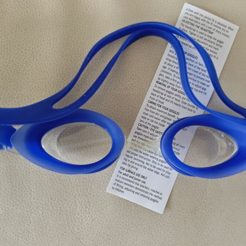 Swimming goggles new, adjustable size