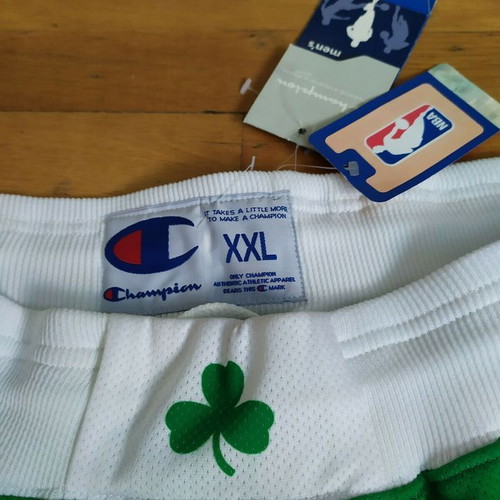 Boston Celtics Vintage NBA shorts Champion bermuda new with tags XXL