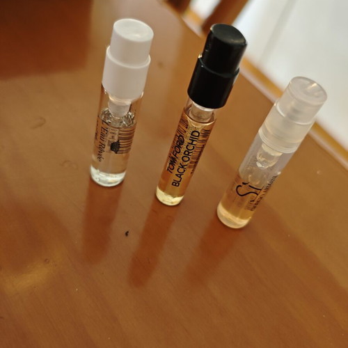 Perfume set used, Tom Ford Black Orchid, Giorgio Armani Sì, Sisley L'Eau Rêvée