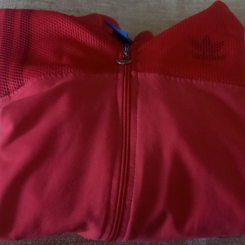 Adidas jacket like new, fuchsia, size L fitting M