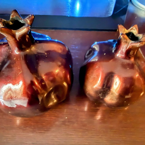 Set of 2 decorative pomegranates burgundy with metallic color like new