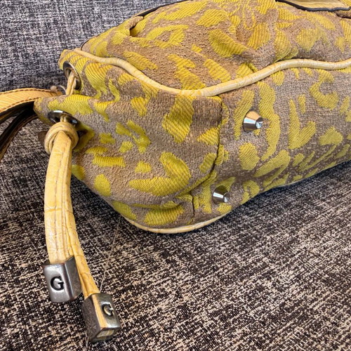 Guess Y2K vintage bag used, yellow handheld