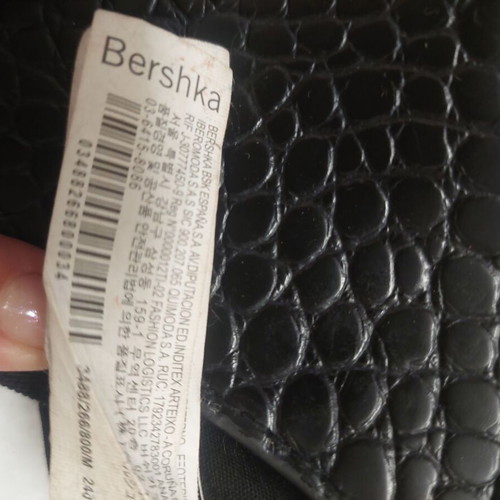 Bershka shoulder bag black with croco pattern and silver chain like new