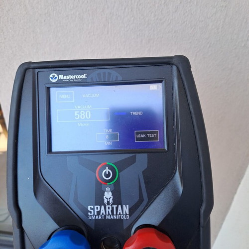 Mastercool Spartan smart manifold like new
