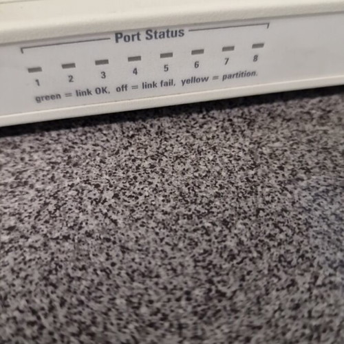 3Com OfficeConnect Hub 8/TPO used, 8-port 10Mbps Ethernet hub