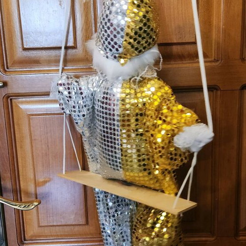 Porcelain hanging harlequin like new, silver gold with sequins