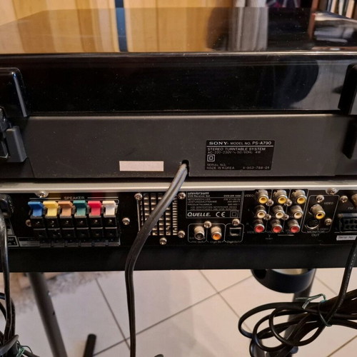 Universum DVD-DR 1030 home cinema 5.1 amplifier and Sony PS-A790 turntable used
