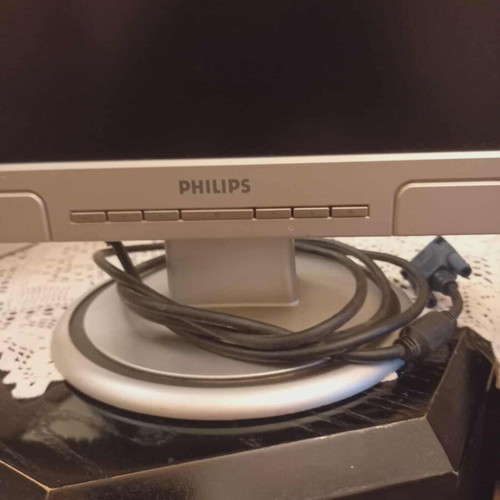 Philips 17'' monitor used, with external unit cable