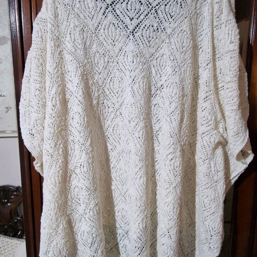 Knitted poncho Mat Fashion new, ecru, one size