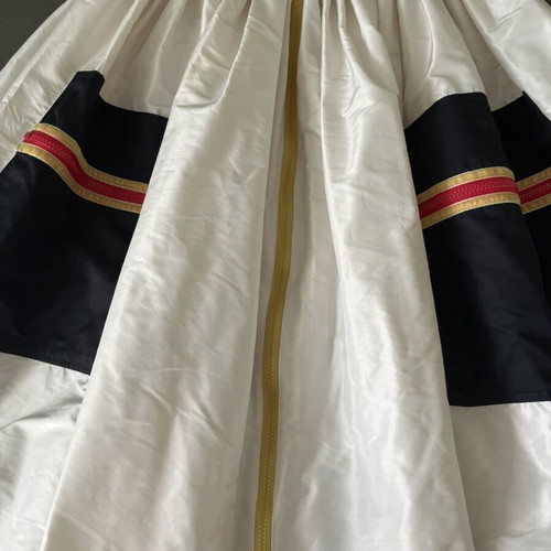 Djofra skirt used, one size, voluminous with slight stain