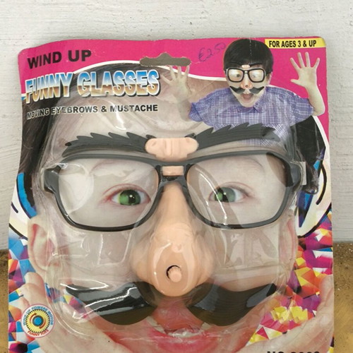 Carnival items new, pack of 500 pieces