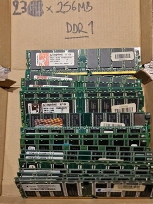 DDR 256MB RAM memories used, total 25 pieces