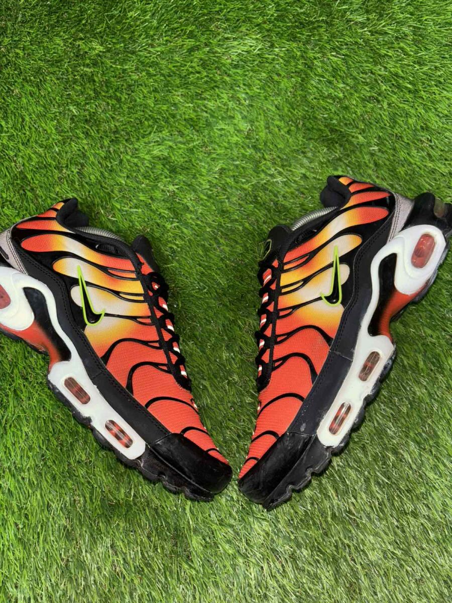 nike tn laser orange