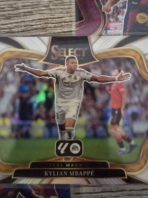 Κάρτα Kylian Mbappe Prizm Field Level καινούργια