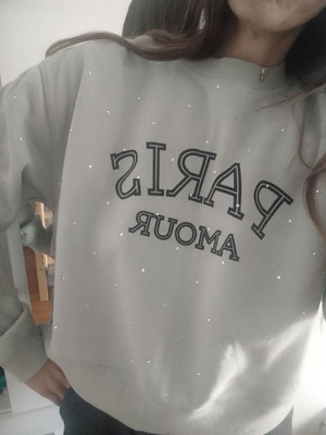 Paris Armour H&M sweatshirt like new, light pistachio color