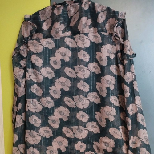 NEO NOIR women's blouse size M/L like new
