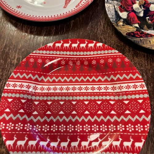 Christmas plates like new, set of 5 pieces