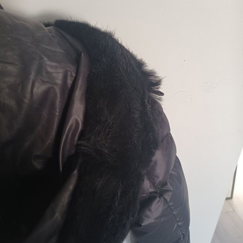 Toy G. jacket used, black, size S, down filled with natural fur hood